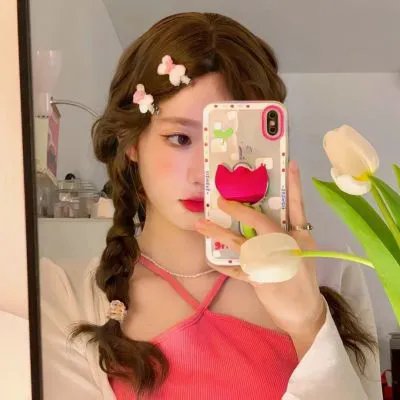 孤岛月光：她们三人的逃生游戏